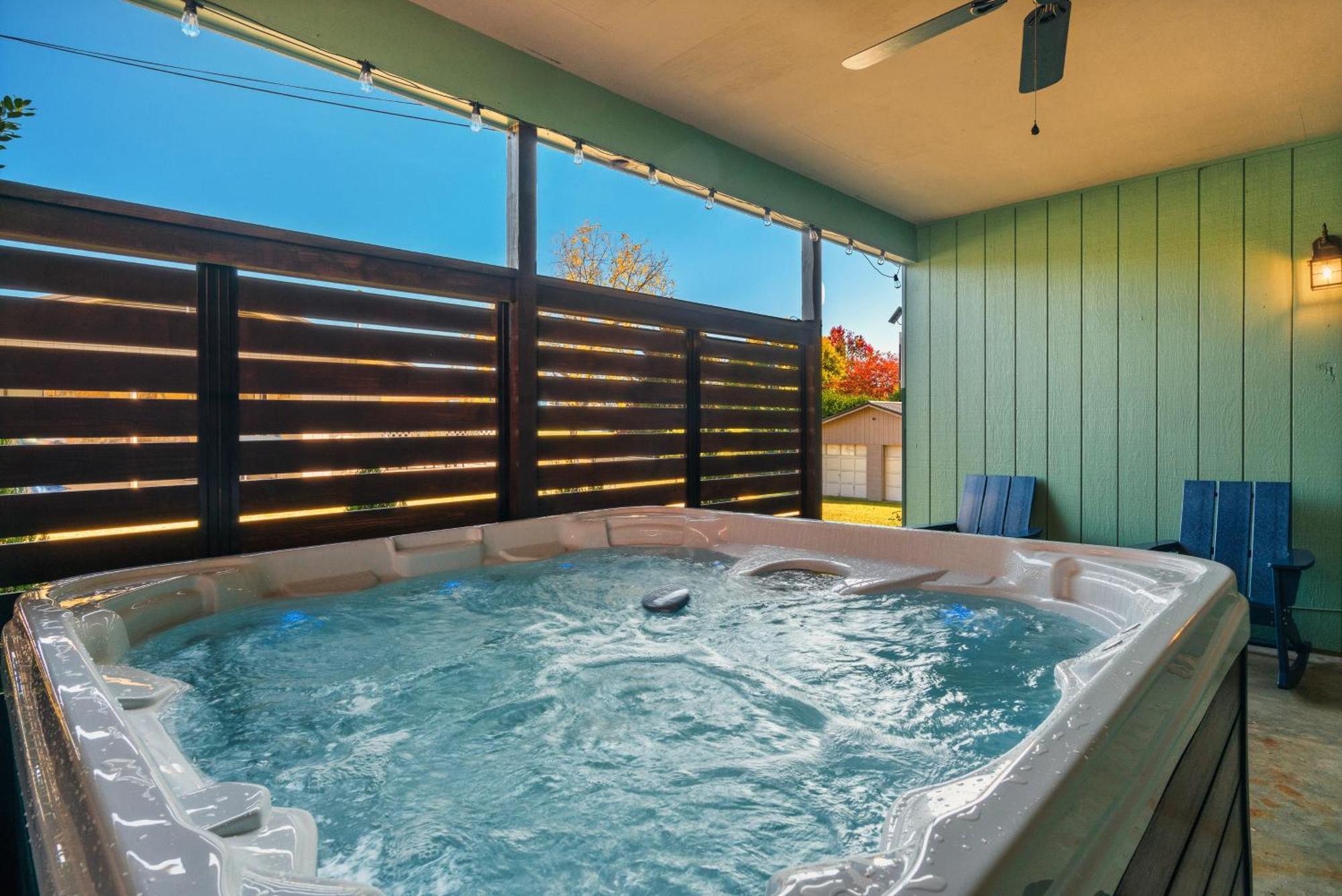 Mountain View Lodge: Pigeon Forge Retreat with Future Hot Tub Exterior photo